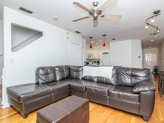 4th image of 2914 W Gandy Blvd Unit B