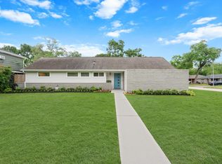 5451 Stillbrooke Dr, Houston, TX 77096