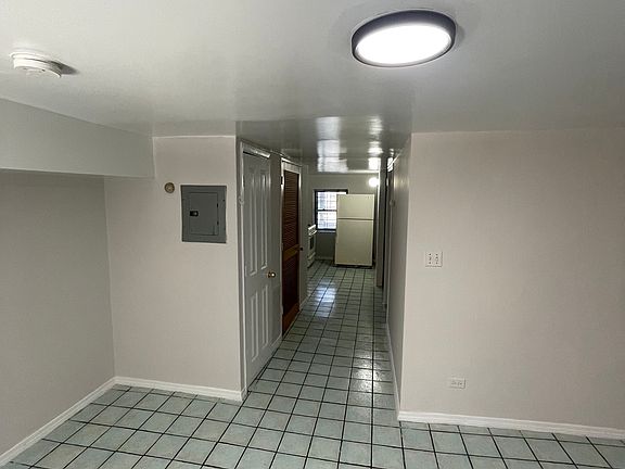 4th image of 2230 S Kedzie Ave