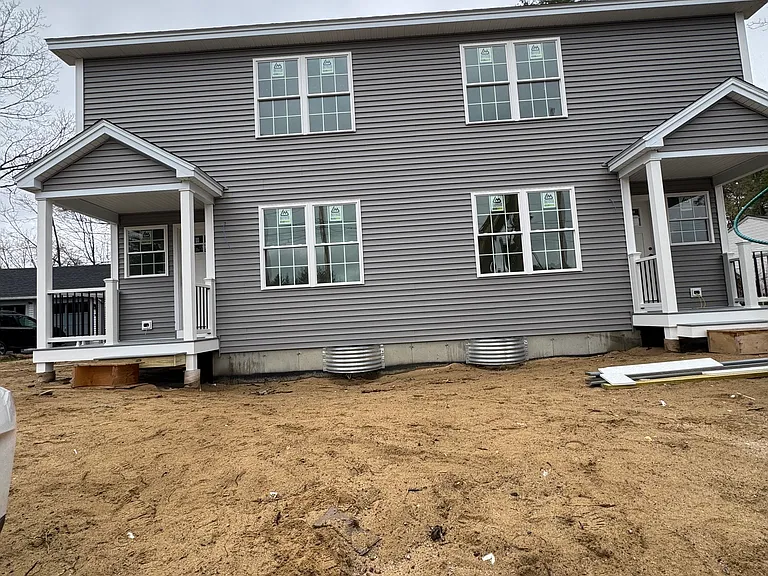45 Spring St #1 — Photo 1