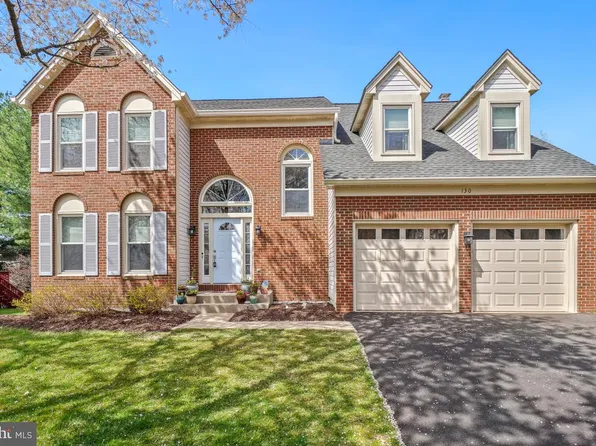 130 Englefield Dr, Gaithersburg, MD 20878