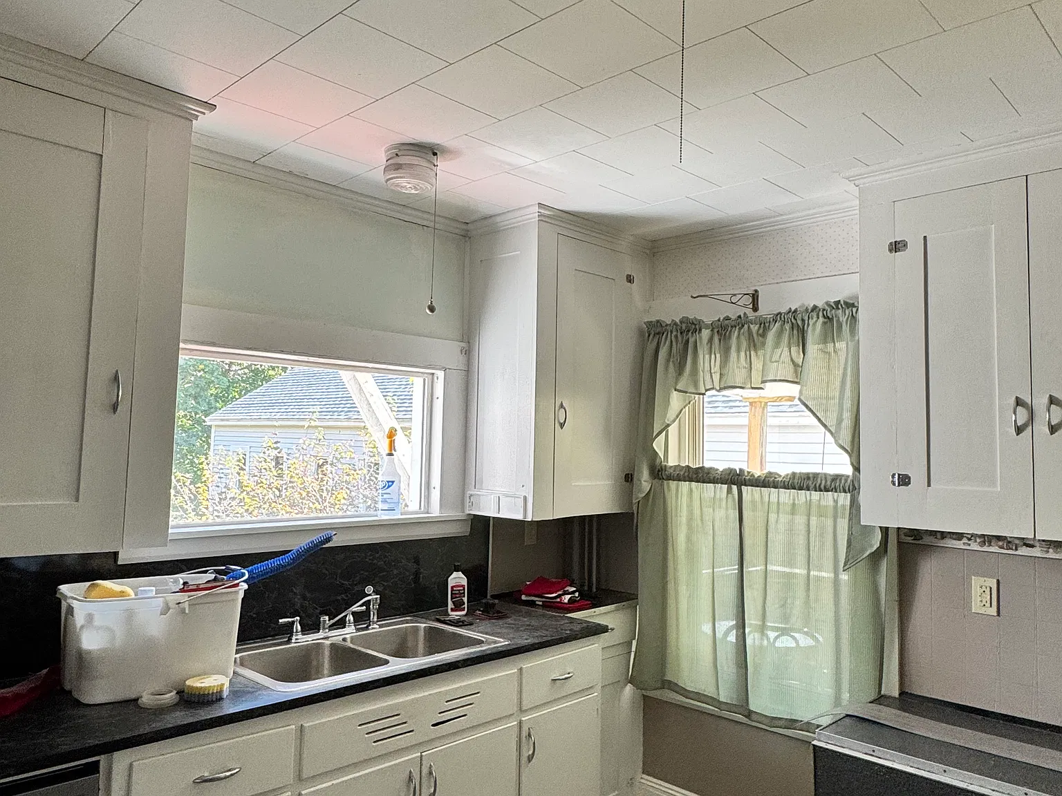 2 bed, 1000 sqft, $1,900 — Photo 2