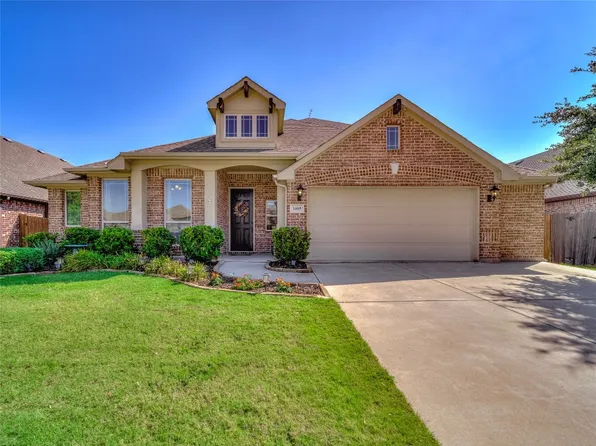 1005 Ponderosa Dr, Aubrey, TX 76227