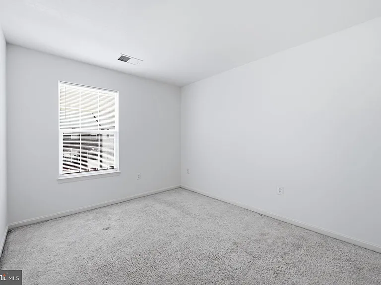 110 Chesterbrook Ct — Photo 19