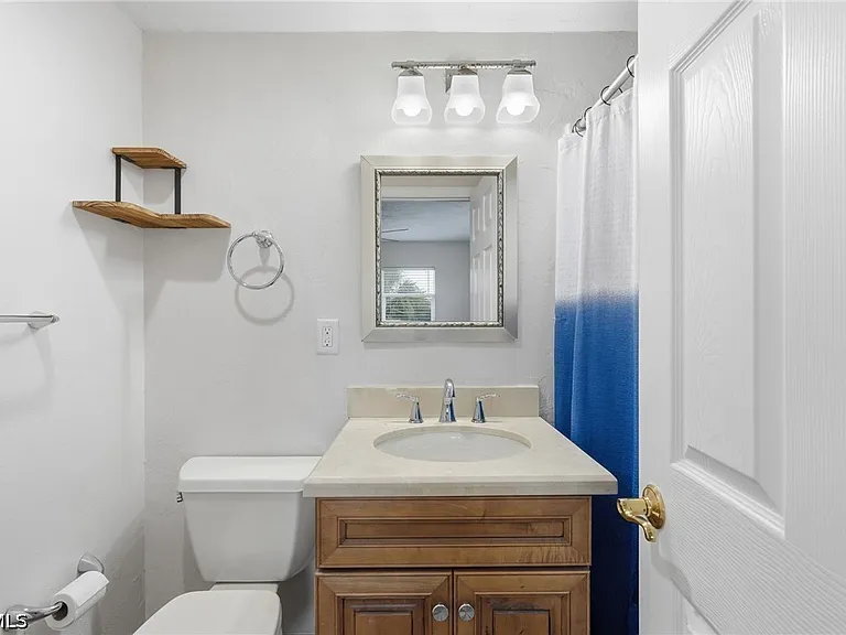 2342 Barden St — Photo 24