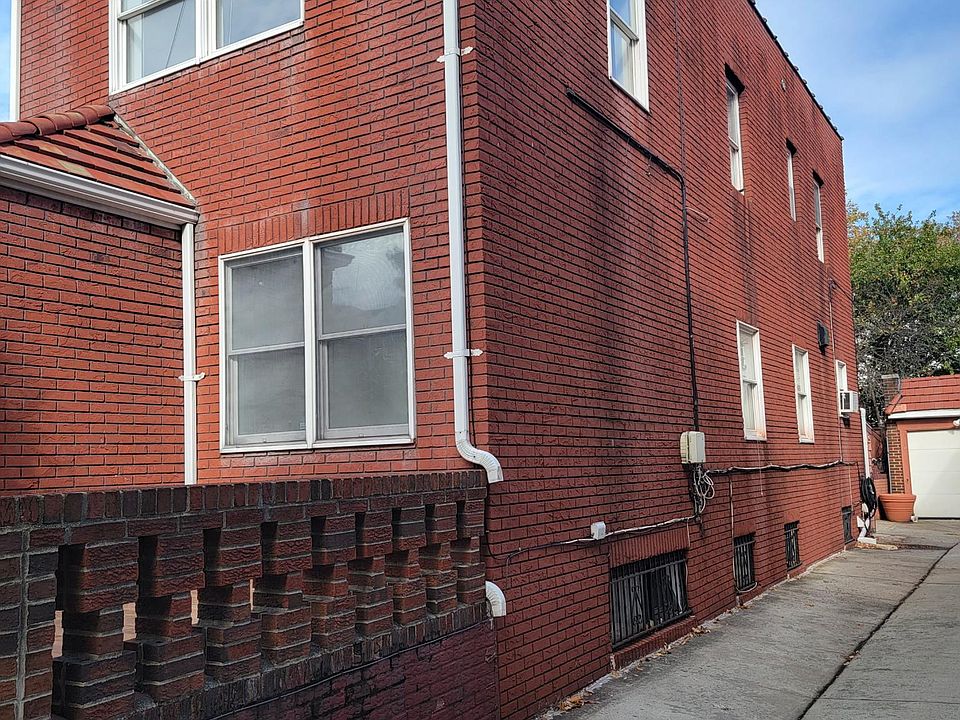 1st image of 1976 E 38th St