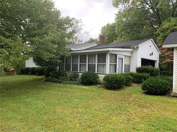 3rd image of 46600 Allendale Ave
