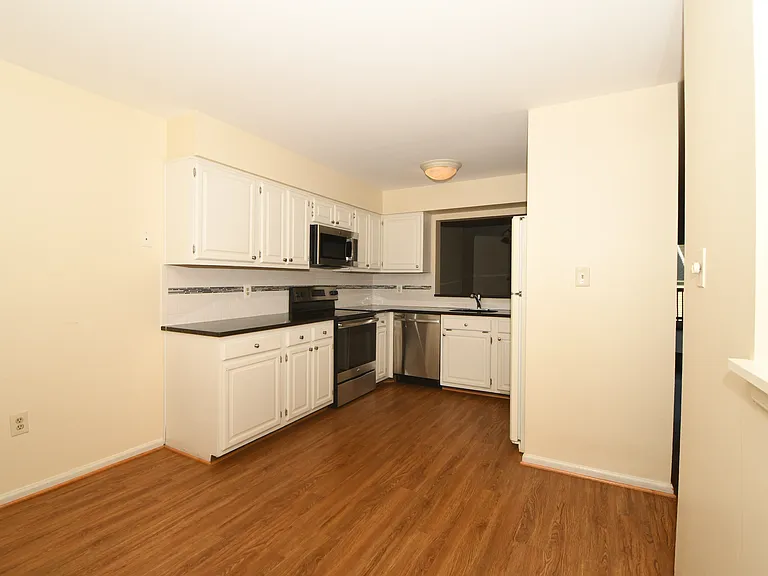 7802 Mistic View Ct — Photo 27