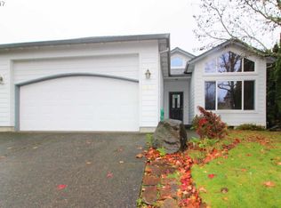 928 SW 202nd Ter, Beaverton, OR 97003