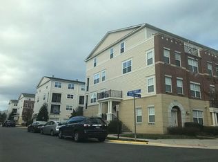 42641 Highgate Ter #61, Ashburn, VA 20148