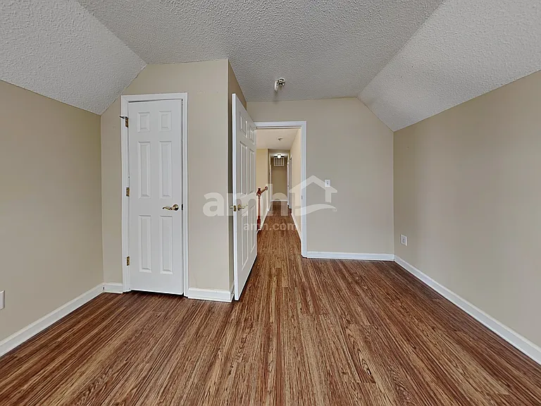 1605 Glenn Meade Dr — Photo 14