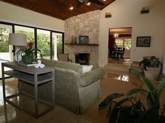 Living/coral fireplace