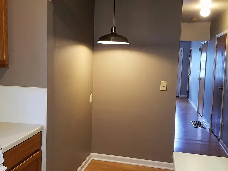 152 Lundy St — Photo 4