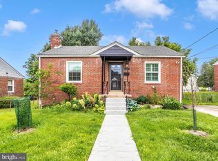 10812 Stella Ct, Kensington, MD 20895