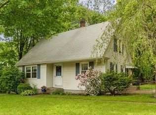 28 Maple St, Sterling, MA 01564