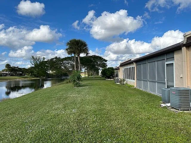 221 Lake Meryl Dr — Photo 18