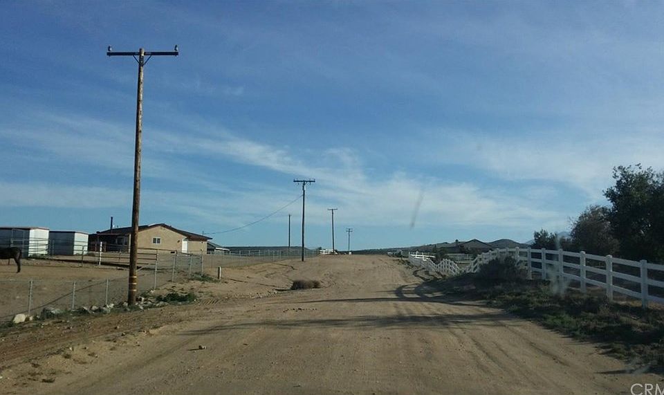 1st image of 8035 Wolf Dr