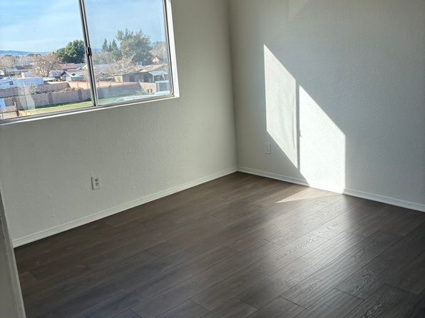 5041 W Avenue L14 APT 15