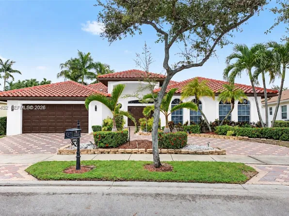 3852 Oak Ridge Cir, Weston, FL 33331