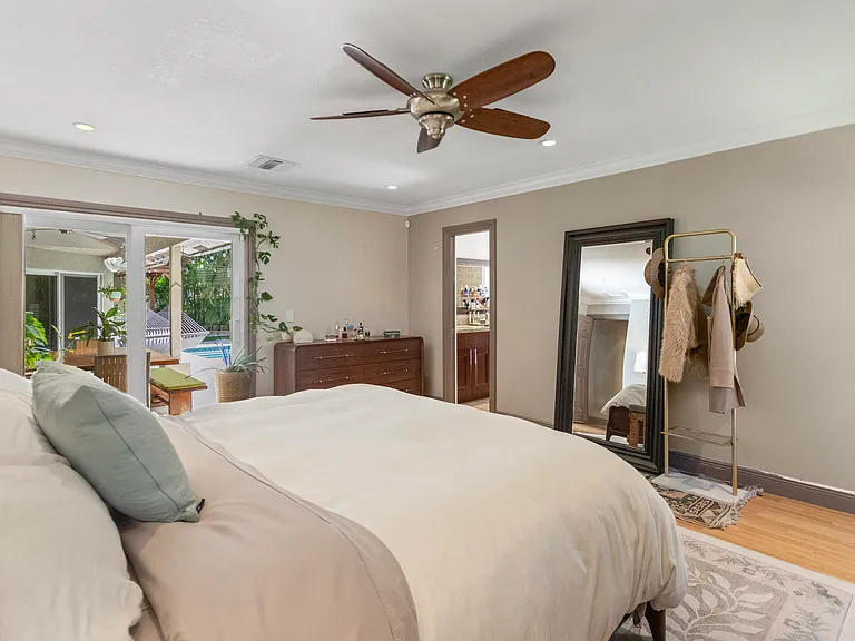 4050 NW 7th Ln — Photo 18