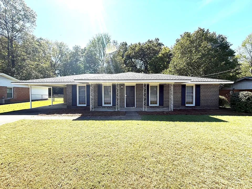 215 Ross Rd
