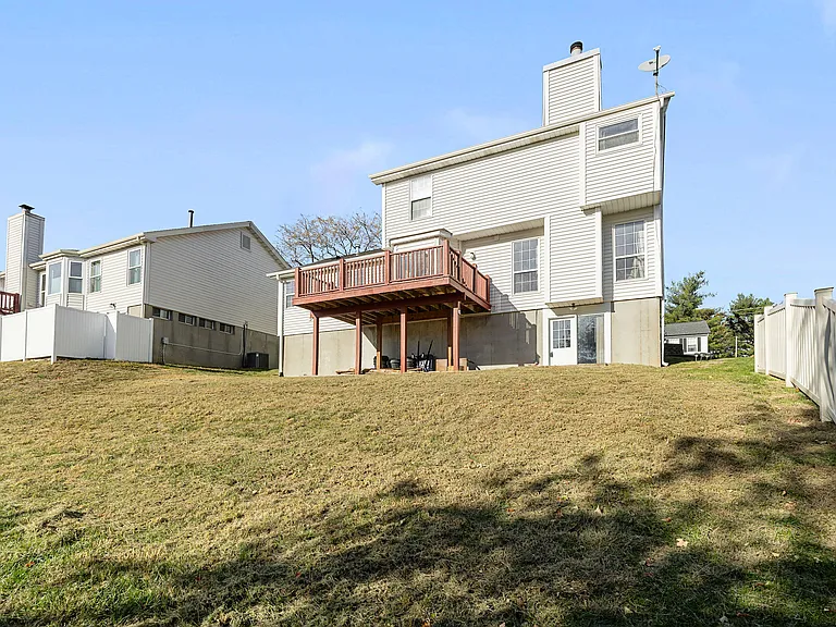 2147 Riding Spur Dr — Photo 18