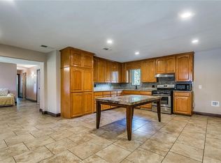 917 Linville Ln, Everman, TX 76140