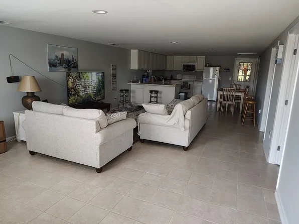 3110 Nortek Blvd, Alford, FL 32420