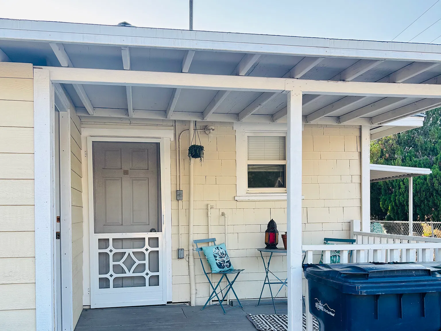 832 Webster St — Photo 1