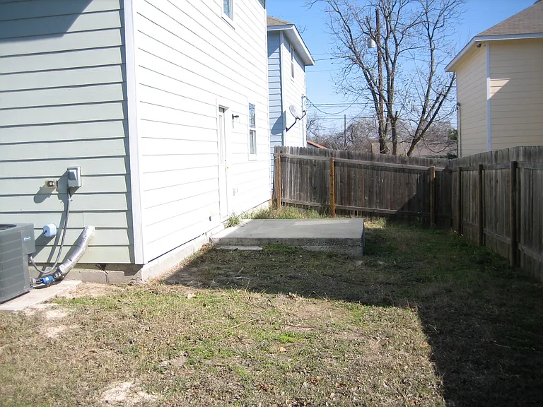 3809 E Martin Luther King Jr Blvd #A-B — Photo 9