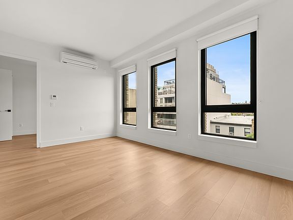 2nd image of 130 Hope St APT 718