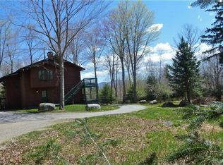 21 Amanda Dr, Lake Placid, NY 12946