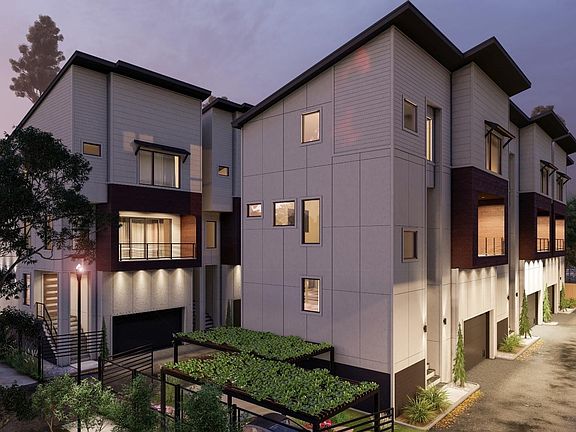 5th image of 1121 W 15th 1/2 St