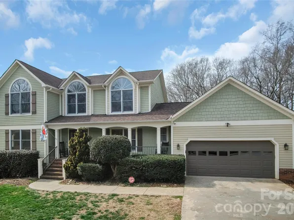 120 Oak Point Dr, Cherryville, NC 28021