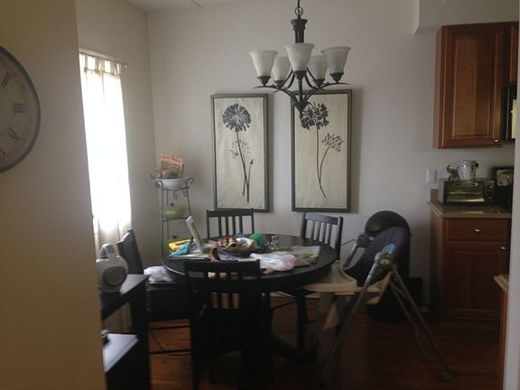 2nd image of 5588 N Lincoln Ave #302