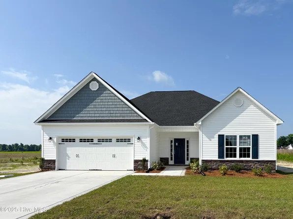 504 E Black Water Lane, Maysville, NC 28555