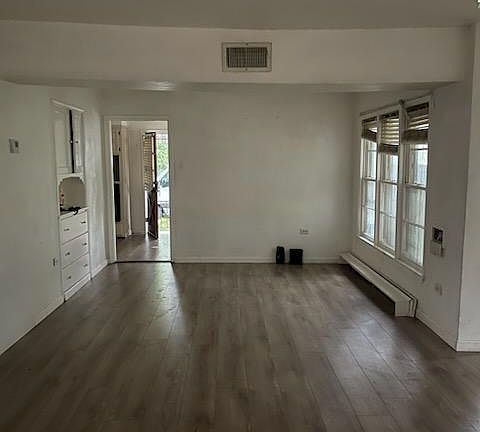 5th image of 3130 Lasker Ave