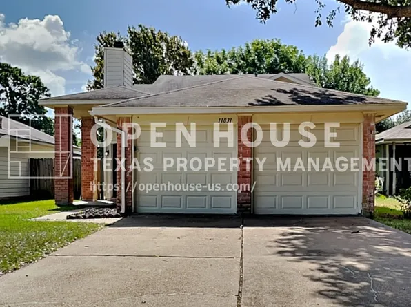 11831 Oakner Dr, Tomball, TX 77377