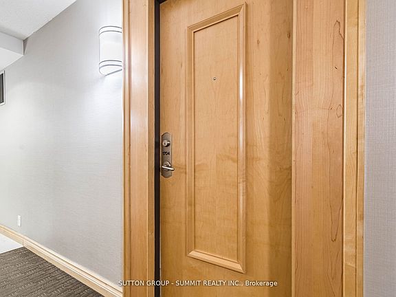 5th image of 212 Eglinton Ave E #1704