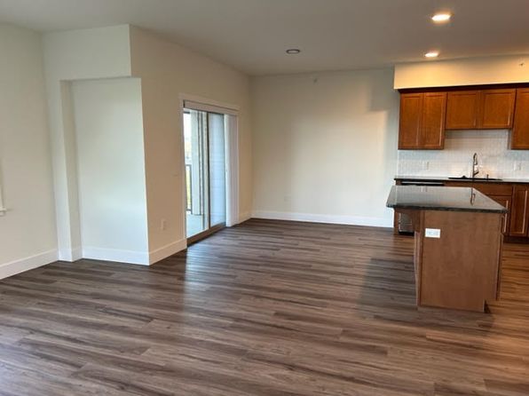 700 N State St #103, Bellingham, WA 98225