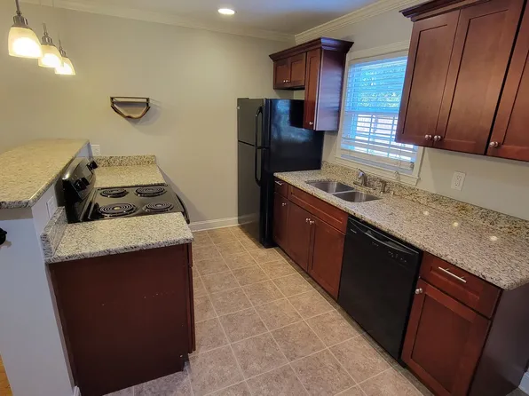 2 Bed/ 1 Bath Downtown Greenville Townhome Available!, 409 Pinckney St APT 2D, Greenville, SC 29601