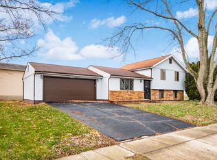 2411 Red Rock Blvd, Grove City, OH 43123