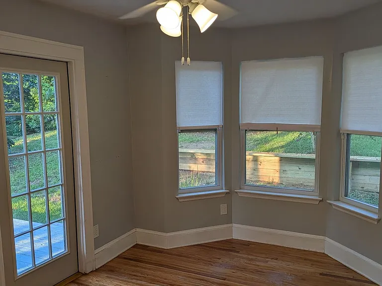 521 Gunter St — Photo 26