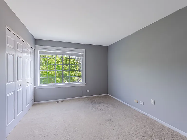 1371 E Braymore Cir — Photo 24