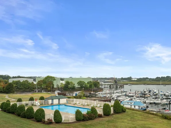 200 Cove Way Unit 409, Quincy, MA 02169