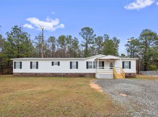 135 Crestbrook Dr, Parkton, NC 28371