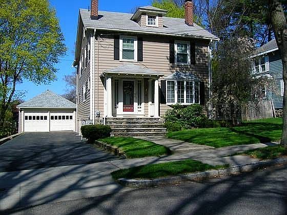 35 Dyer Ave Melrose MA