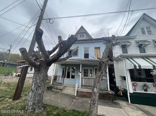 429-431 N Market St, Mount Carmel, PA 17851