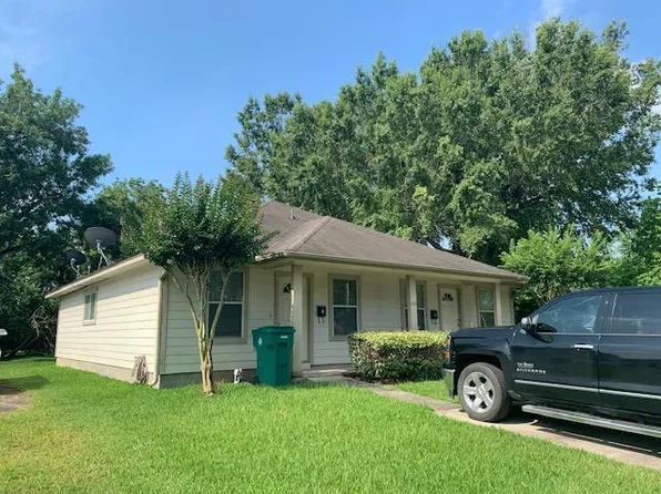 402 Trichelle St #B, Pasadena, TX 77506