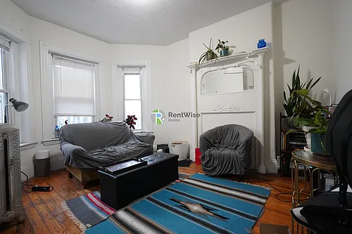83 Brighton Ave Photo 1